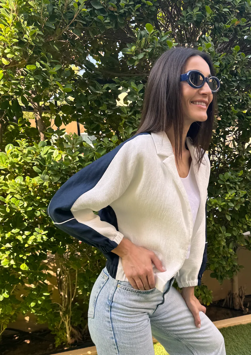 HALF HALF BOMBER- Navy Pleated Front