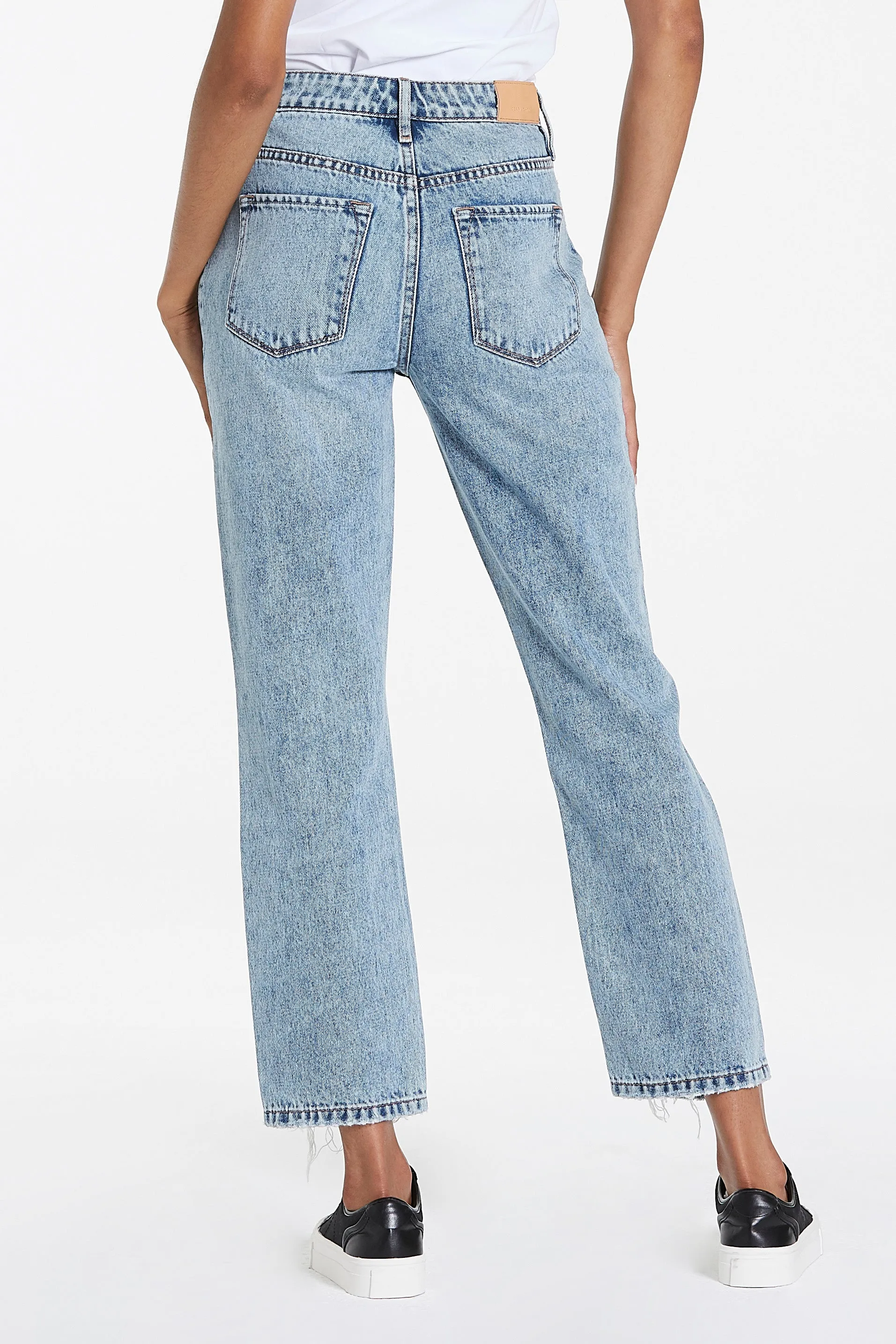 JODI SUPER HIGH RISE CROPPED STRAIGHT JEANS LAKE CITY