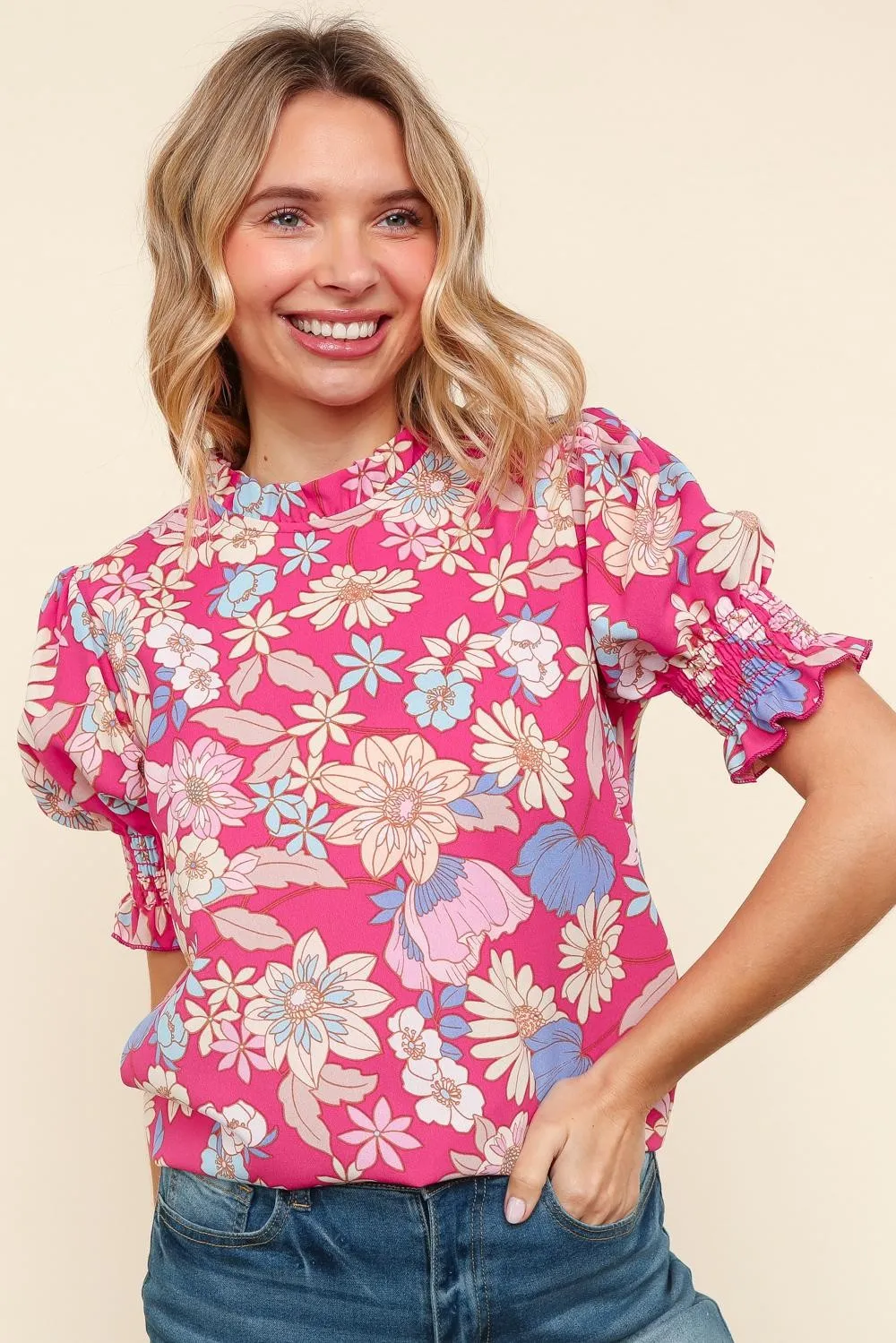 MOCK NECK WOVEN TOP W/ BUBBLE SHORT SLEEVES