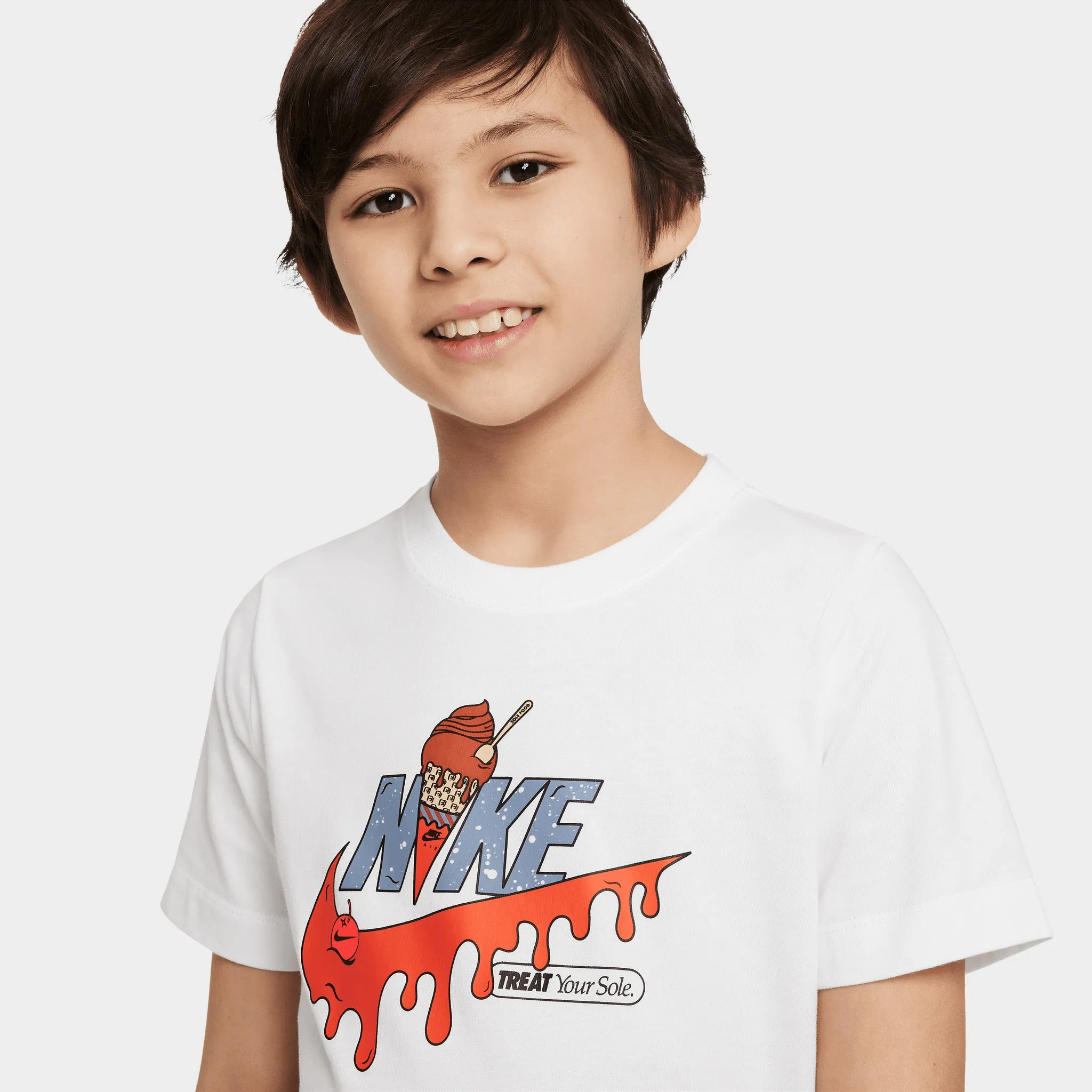 Nike Sportswear Juniors' Sole Food Futura T-shirt / White
