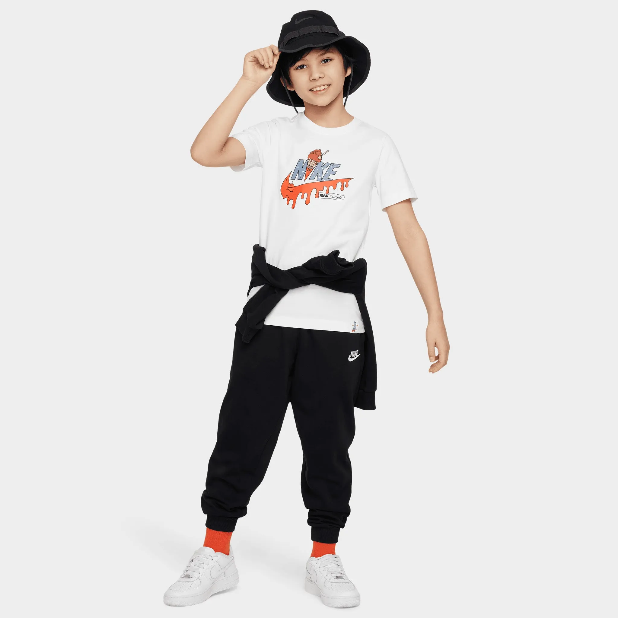 Nike Sportswear Juniors' Sole Food Futura T-shirt / White