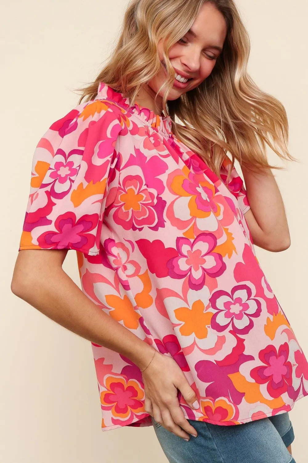PLUS FLORAL PRINT WOVEN BLOUSE W/ BACK BUTTON DETAIL