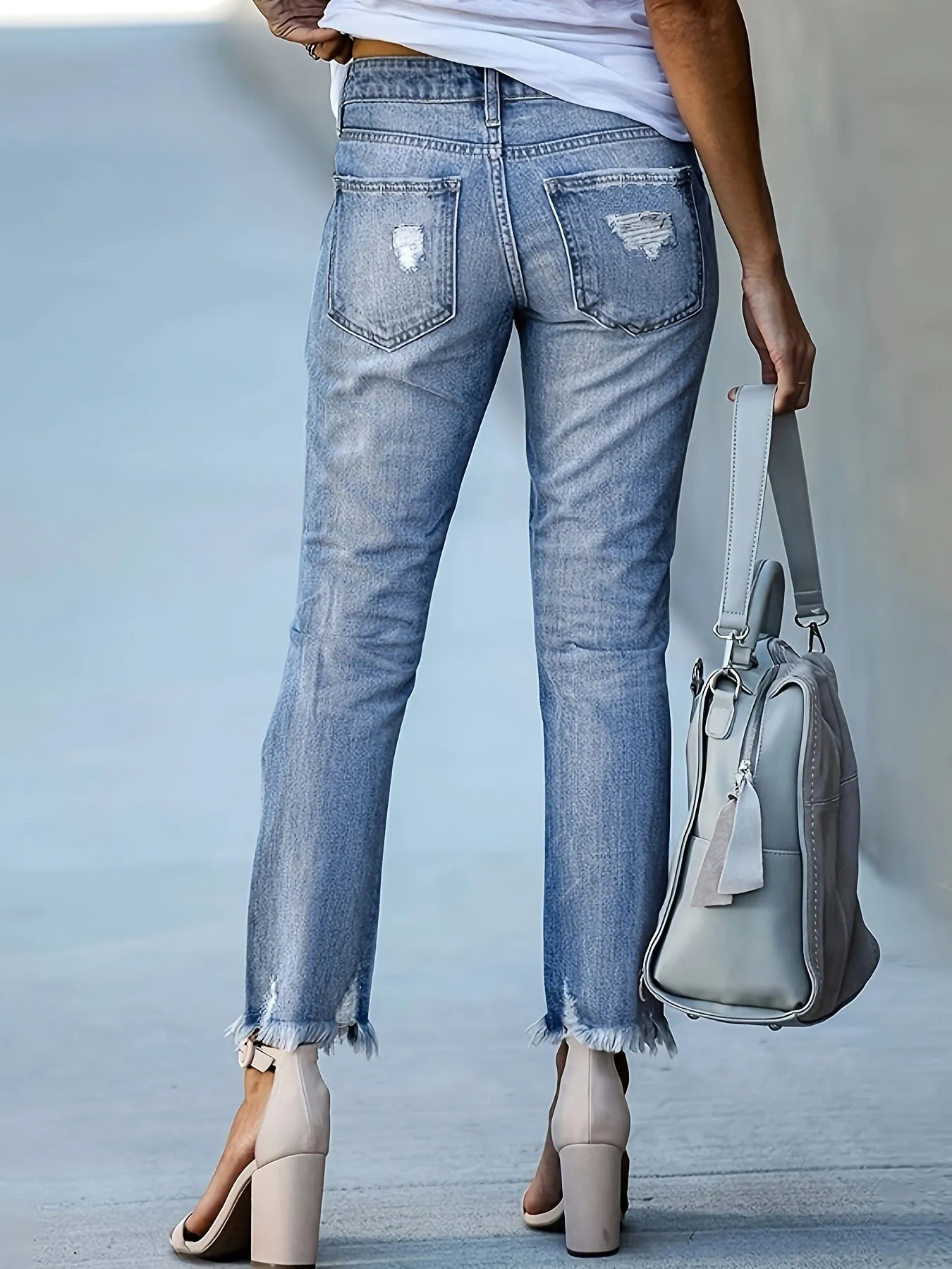 Women's Stretch Ripped Ankle-Length Jeans, Street Style Denim, Frayed Hem, Skinny Fit, Casual Casual - Light Blue Wash