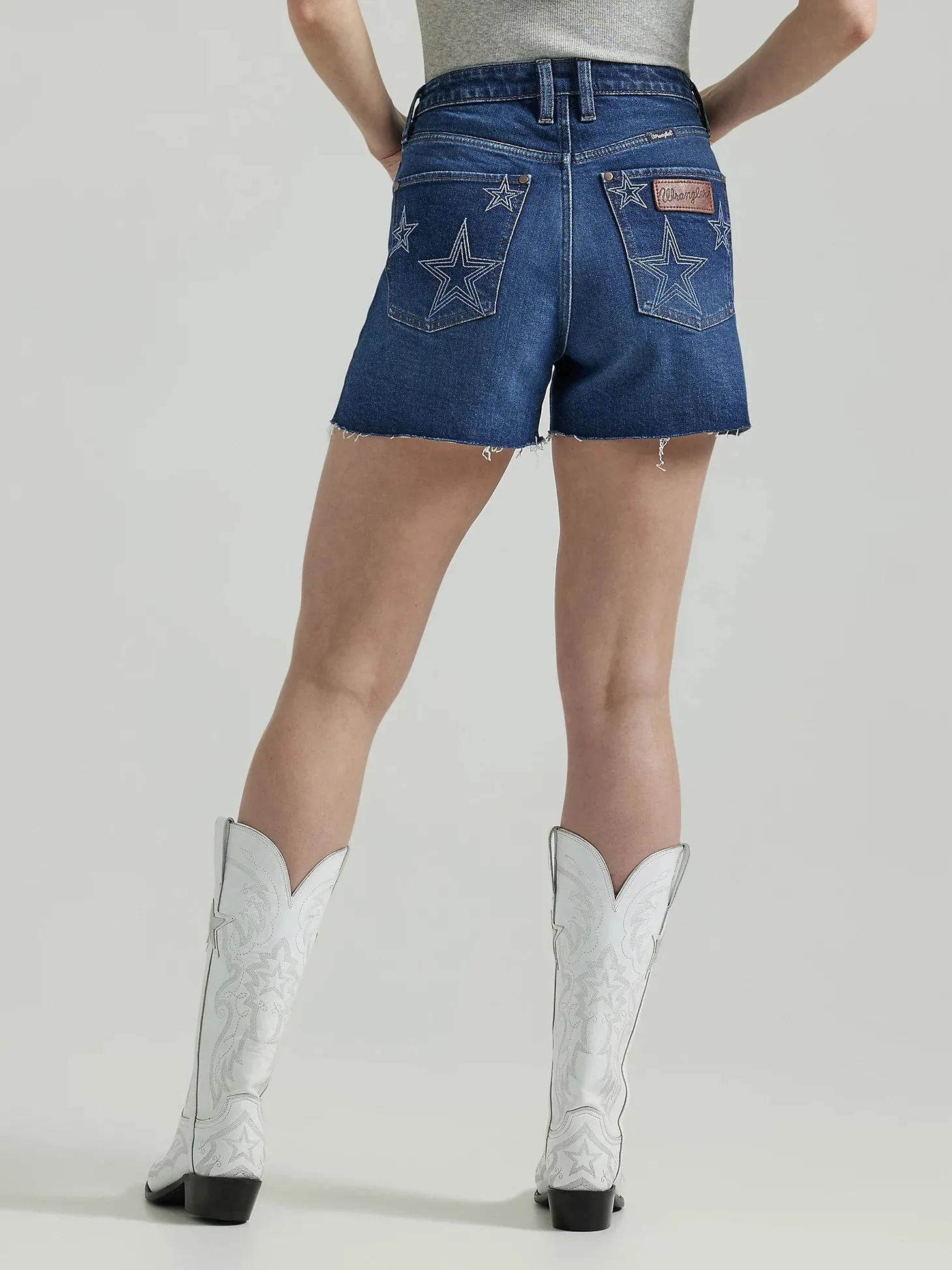 WOMEN'S WRANGLER RETRO® BAILEY HIGH RISE STAR PATCH SHORTS IN LYNN